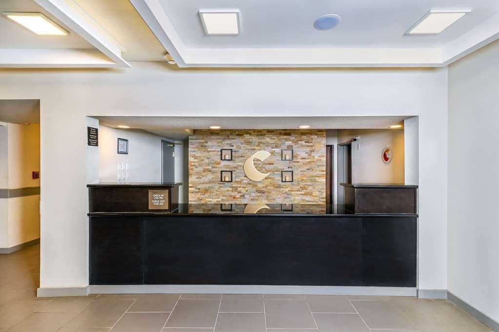 Comfort Inn & Suites Yorkton Interior photo