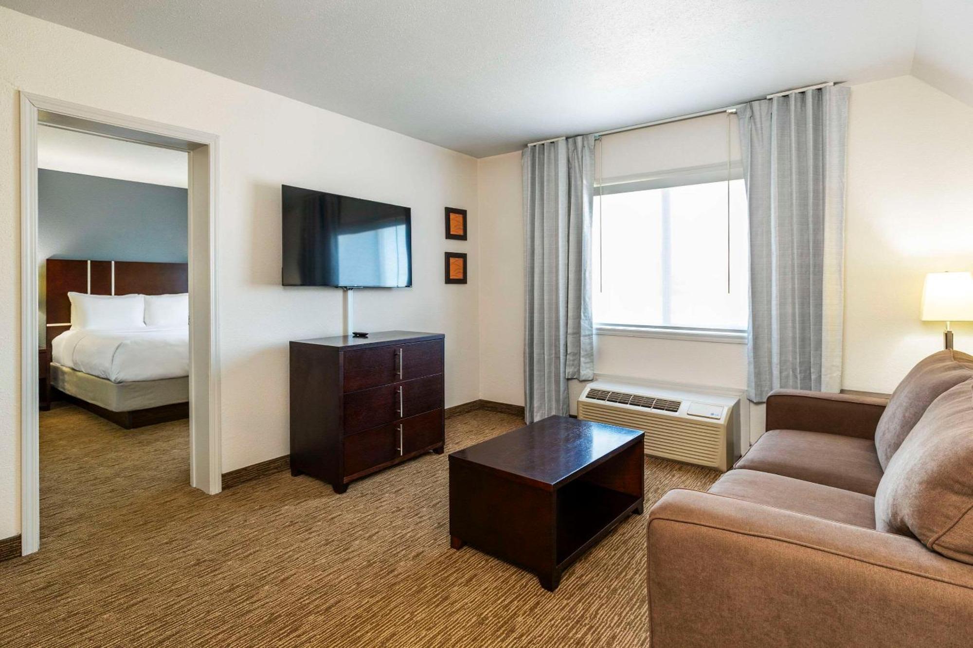 Comfort Inn & Suites Yorkton Exterior photo